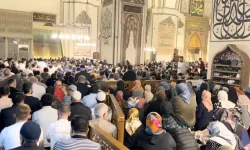 Bursa'da Ulu Camii Kadir Gecesi'nde doldu taştı: Binlerce kişi ibadet etti