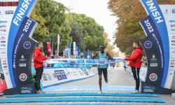 İstanbul Yarı Maratonu başladı: 72 farklı ülkeden 14 bin sporcu mücadele ediyor