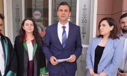 Manisa'da Ferdi Zeyrek'ten selefi Cengiz Ergün hakkında Savcılığa suç duyurusu!
