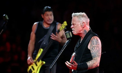 Metallica'dan Hetfield, arkadaşına son veda olarak dövme yaptırdı