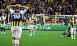 Fenerbahçe yenildi, sosyal medya yıkıldı!