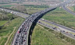 Kocaeli ve Bolu'da kamyon yasağı: Bayram dönüşü trafik rahatlatılacak!