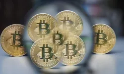 Bitcoin yüzde 7'den fazla düştü, son 24 saatlik kayıp 2 trilyon doları aştı!