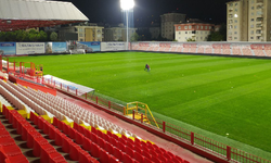 Tuzlaspor fahiş bilet fiyatı uygulamasını sürdürüyor. Göztepe maçı kale arkası bileti 2000 TL!