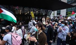 New York'ta Filistin'e destek veren üniversite öğrencileri ve aktivistler sokaklara indi