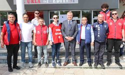Urla'da 1 Mayıs Buluşması: Başkan Selçuk Balkan işçilerle, DİSK kutlamada