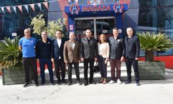Minik futbolcuların heyecanı İzmir'i sarsıyor: Felsefe kardeşliği turnuvası!