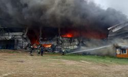 Aksaray'da yağ fabrikası yanıyor! İtfaiye ekipleri müdahalede
