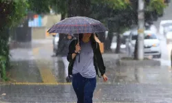 Sağanak yağış ve fırtına geri döndü| Türkiye yeniden yağışlı havanın etkisi altında