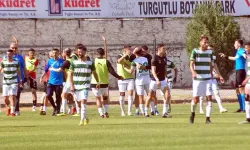 Efeler 09 Turgutluspor'u 4-1 Yendi ve Play-Off'larda İkinci Tura Yükseldi!