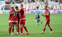 Antalyaspor Adana Demirspor'u 2-1 yendi! Yenilgi serisi son buldu!