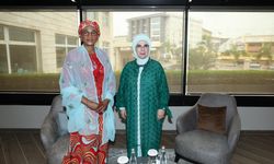 Türkiye'nin First Lady'si Emine Erdoğan, Afrika'da kanser farkındalığını artırmak için Nijerya'da