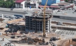 Kahramanmaraş Ebrar Sitesi'nde umut yeniden yeşeriyor: Depremzedelerin yeni yuvaları hızla yükseliyor