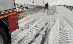 Iğdır'da şiddetli dolu ve sağanak yağış sel felaketi yarattı