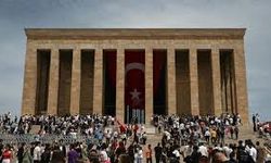 Anıtkabir'e 19 Mayıs Atatürk'ü Anma ve Gençlik Spor Bayramı'nda 221 bin 717 ziyaretçi akın etti