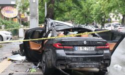 Ankara'da feci kaza| Kontrolden çıkan araç direğe çarptı: 1 ölü, 4 yaralı