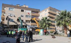 İzmir Depremi Barış Sitesi Davası görüldü: Sorumluların kimlikleri kaybolmuş!