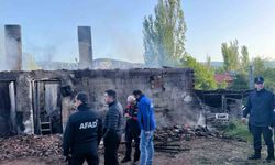 Çankıra'da ev alevlere teslim oldu: 2 kişi hayatını kaybetti!
