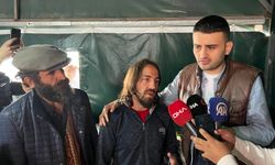 TikTok Fenomeni Neşet Turan canlı yayın sırasında hayatını kaybetmişti |  CZN Burak'tan ailesine taziye ziyareti