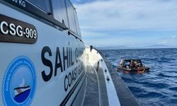 Urla ve Seferihisar'da sahil güvenlik operasyon düzenledi: 54 göçmen kurtarıldı
