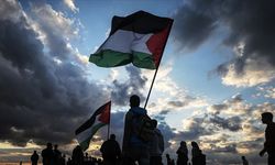Filistin bayrağı astı diye evine bomba koyan vatandaşa 12 ay hapis!