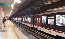 İzmir Metrosu'nda intihar girişimi: Seferler normale dönüyor!