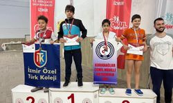 İzmir'in gururu Furkan Emir Ablak'tan Türkiye Yüzme Şampiyonası'nda madalya!