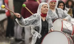 Yağışlı havaya aldırmadılar | Ankara'da 1 Mayıs Emek ve Dayanışma Günü kutlandı