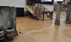 Karaman'da etkili olan yağışlar hayatı felç etti