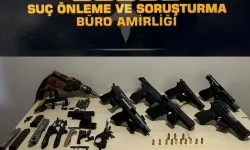 İzmir Konak’ta kaçak silah operasyonu: 3 kişi gözaltına alındı