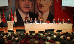 AK Parti'de kurultay bilmecesi! Cumhurbaşkanı Erdoğan'ın önünde üç alternatif tarih var