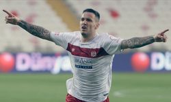 Sivasspor'dan transfer sürprizi: Rey Manaj'a 2-3 kulüpten teklif geldi!
