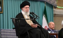 İran dini lideri Hamaney’den Reisi hakkında açıklama geldi!