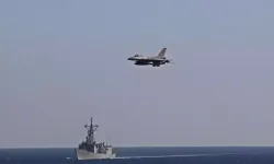 Türk Hava Kuvvetleri’nden manidar uçuş: Akdeniz’in suyu kadar havası da sıcak!