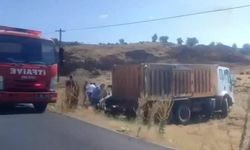 Kamyonla kamyonet çarpıştı: Sürücü hayatını kaybetti