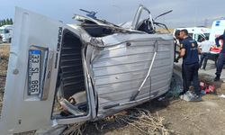 Van'da 2 kamyonet birbirine girdi: 6 kişi yaralandı!