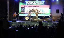 Retrobüs, Çim Konserleri’nde geçmişe yolculuk yaptı