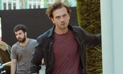 Aras Bulut İynemli'den 'Deha' dizisinde sürpriz 'Prens' repliği!