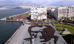 CHP İzmir milletvekillerinden 9 Eylül mesajları