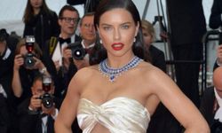 Adriana Lima 19 yıl aradan sonra podyumda yürüdü!