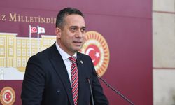 CHP'den Özdağ'a cevap gecikmedi: "Düne kadar elini öptüğün Bahçeli'ye git!"