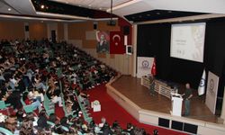 Üniversite öğrencilerine ‘Bağımlılıkla Mücadele” semineri