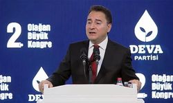 Babacan: "İktidar ile ana muhalefeti kol kola görürsek şaşırmayalım"