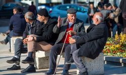 "Yaşlılar açlık ve yoksulluk üçgenine hapsediliyor"