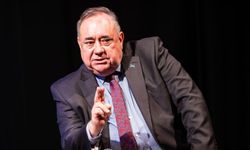 İskoçya'nın eski Başbakanı Alex Salmond hayatını kaybetti