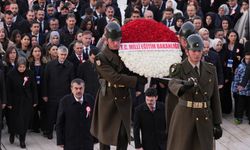 Bakan Tekin, öğretmenlerle Anıtkabir'de