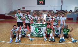 Denizlispor Cavidil Erkek Voleybol Takımı, 07 Gazispor’u 3-0 yenerek liderliğe yükseldi