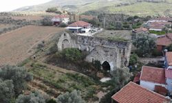 Muğla'nın Yayla Mahallesi'ndeki tarihi kiliseler define avcılarının hedefi oldu