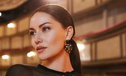 Oyuncu Fahriye Evcen Fransa'da: Kürkü olay oldu!