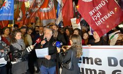 İzmir'de kayyum protestosu: 'Halkın iradesine darbeye alışmayacağız'"